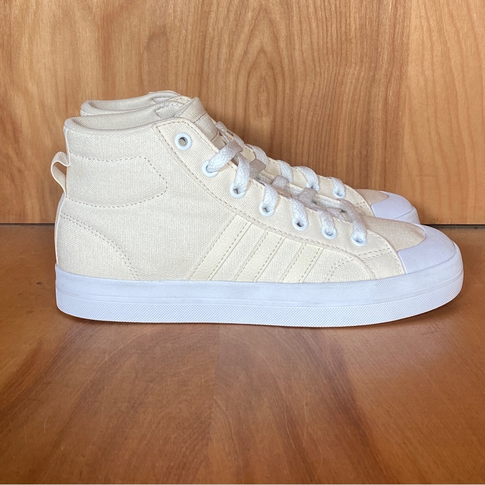 NEW Adidas Bravada Mid Top Sneakers